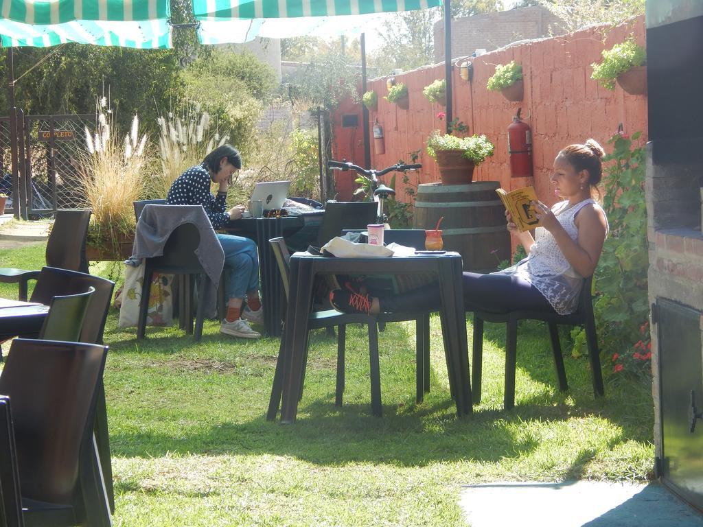 Hostal Del Suri Cafayate Exteriör bild